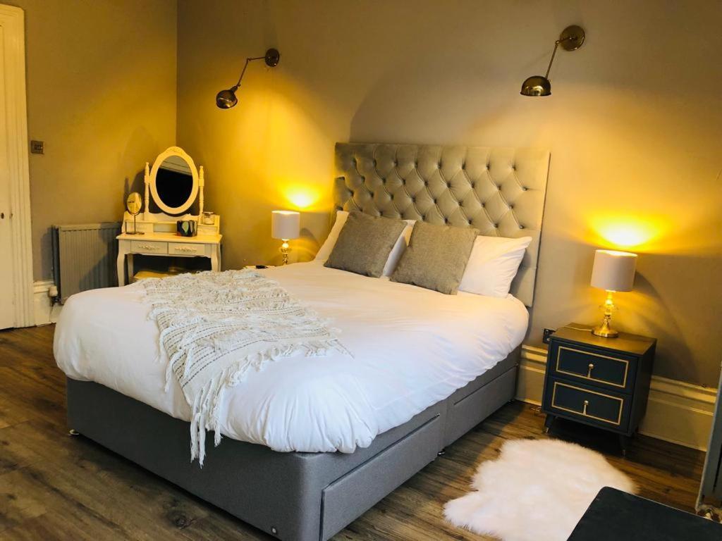 Canterbury Accommodations With Free Car Park Onsite And High Speed Wifi Esterno foto