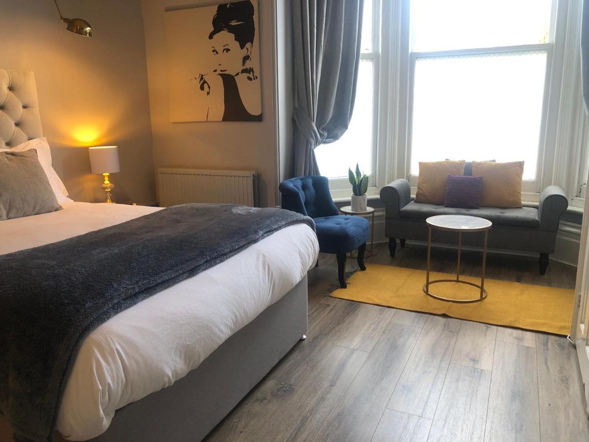 Canterbury Accommodations With Free Car Park Onsite And High Speed Wifi Esterno foto