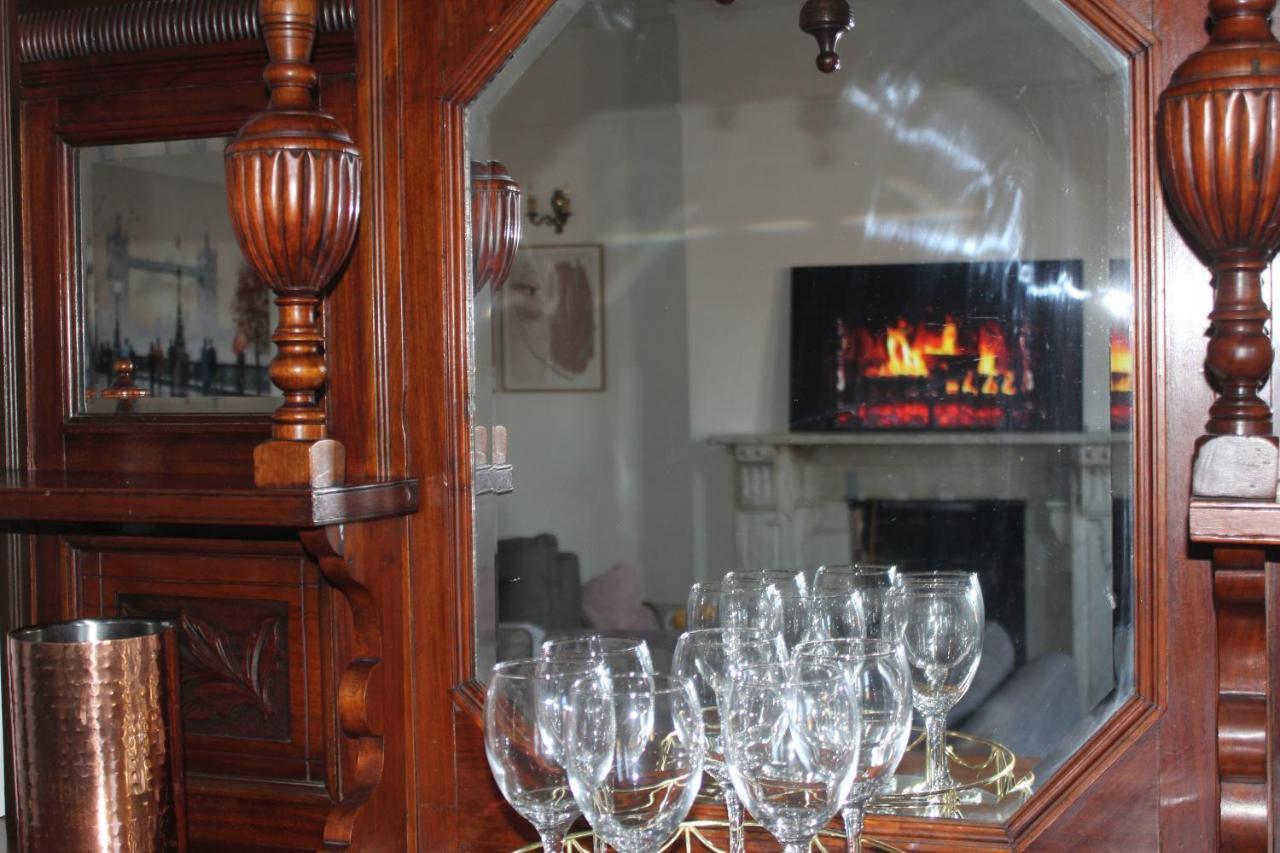 Canterbury Accommodations With Free Car Park Onsite And High Speed Wifi Esterno foto