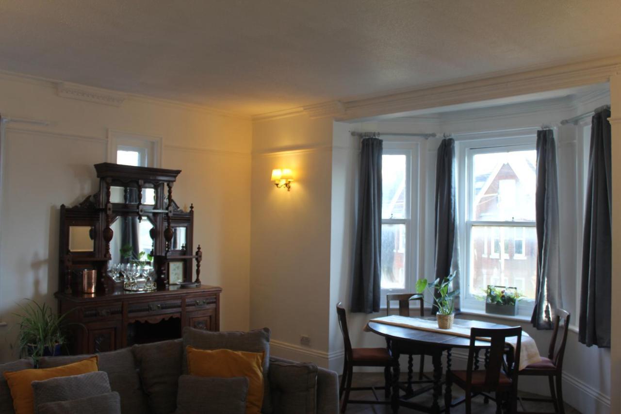 Canterbury Accommodations With Free Car Park Onsite And High Speed Wifi Esterno foto