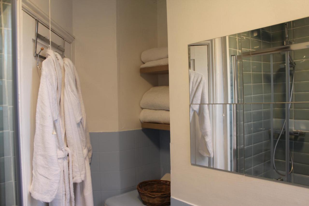 Canterbury Accommodations With Free Car Park Onsite And High Speed Wifi Esterno foto
