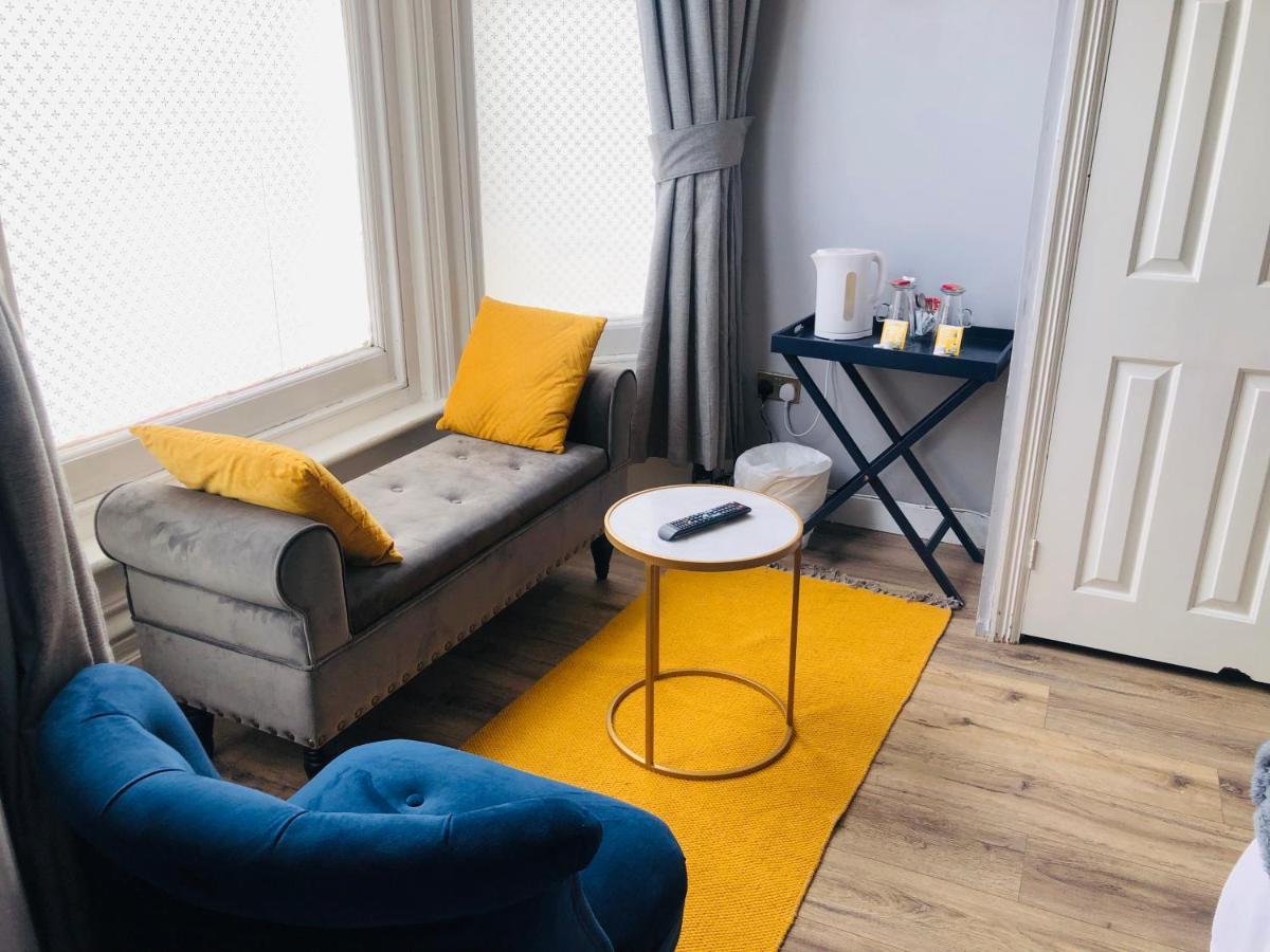Canterbury Accommodations With Free Car Park Onsite And High Speed Wifi Esterno foto